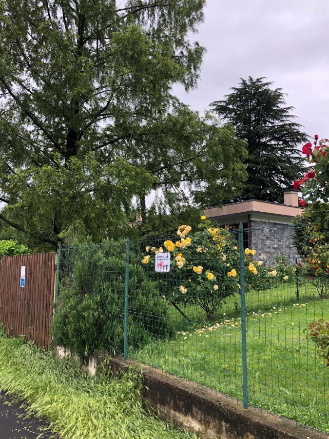 Casa Gaiani Villetta In Riva Al Lago Vista Mozzafiato Varano Borghi エクステリア 写真